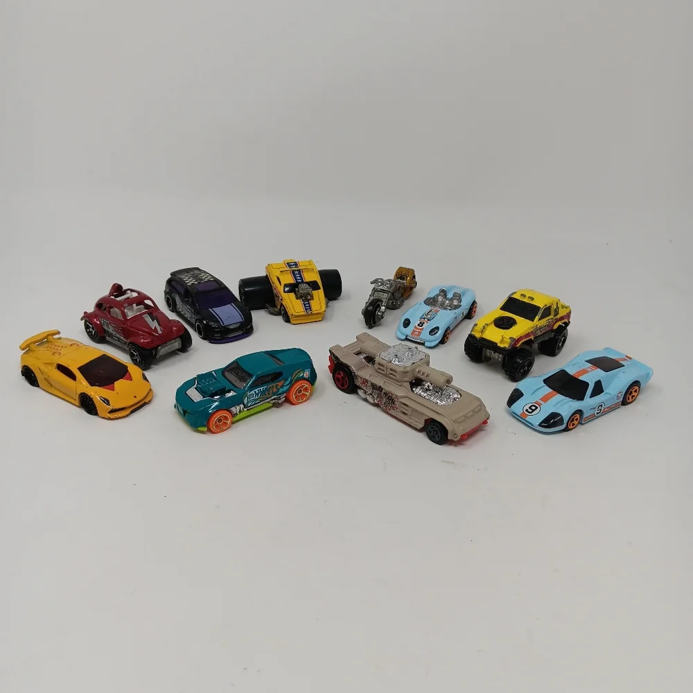 10 Pcs Hot Wheels Bundle #446